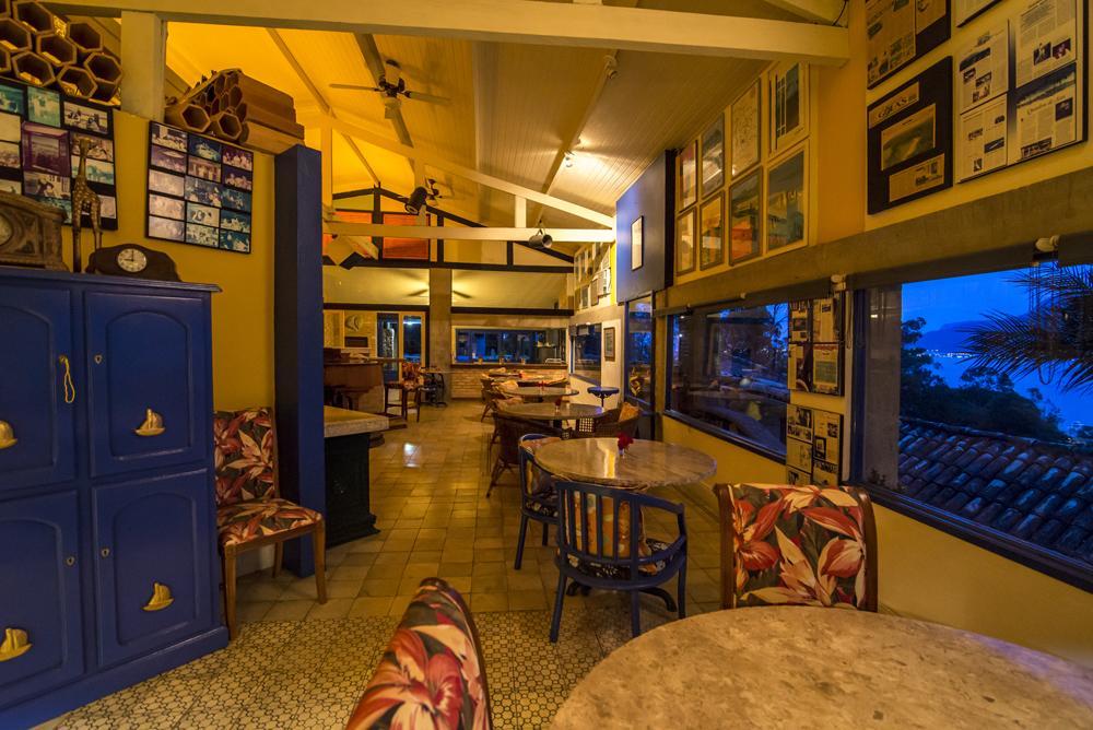 Hotel Pousada Maison Joly Ilhabela Exteriör bild