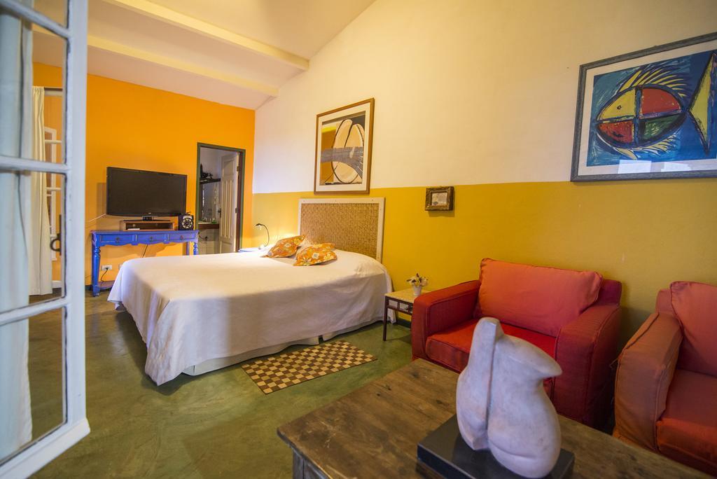 Hotel Pousada Maison Joly Ilhabela Exteriör bild