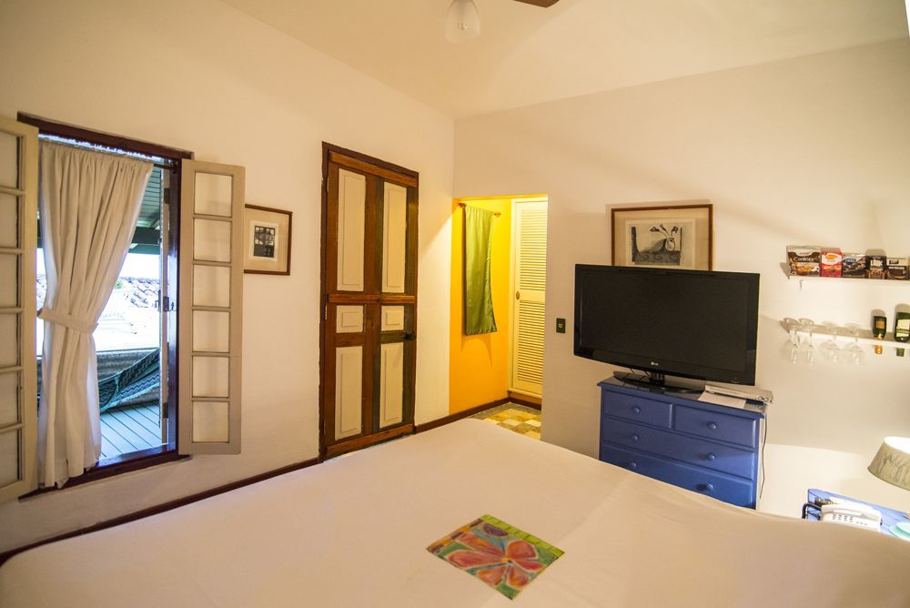 Hotel Pousada Maison Joly Ilhabela Exteriör bild
